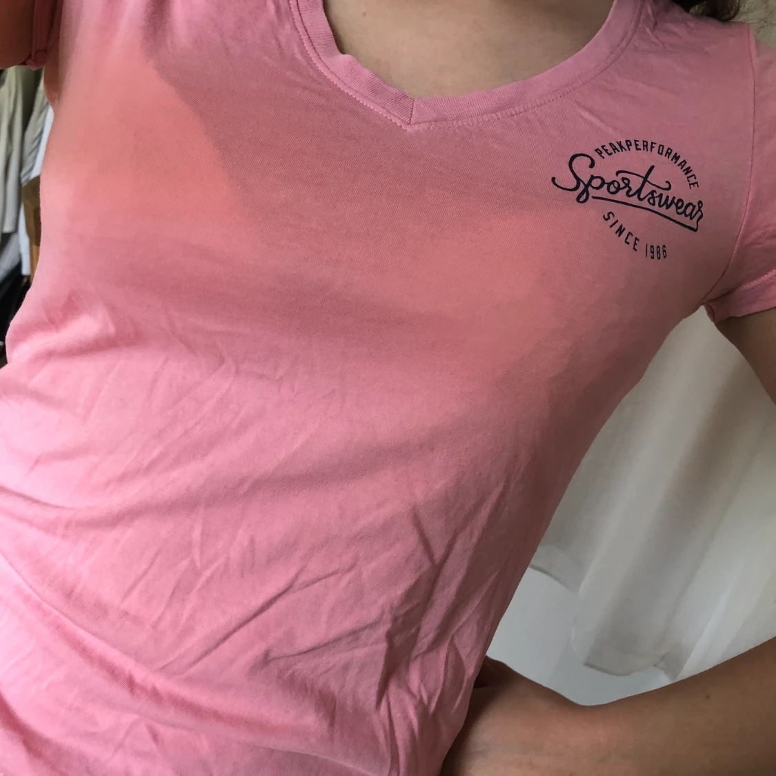 Rosa T-shirt från Peak Performance