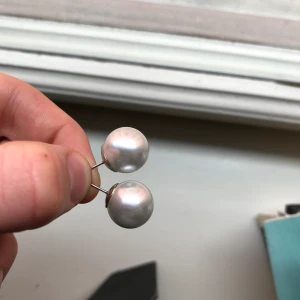 Pärlörhängen - Rätt så stora pärlörhängen🌸