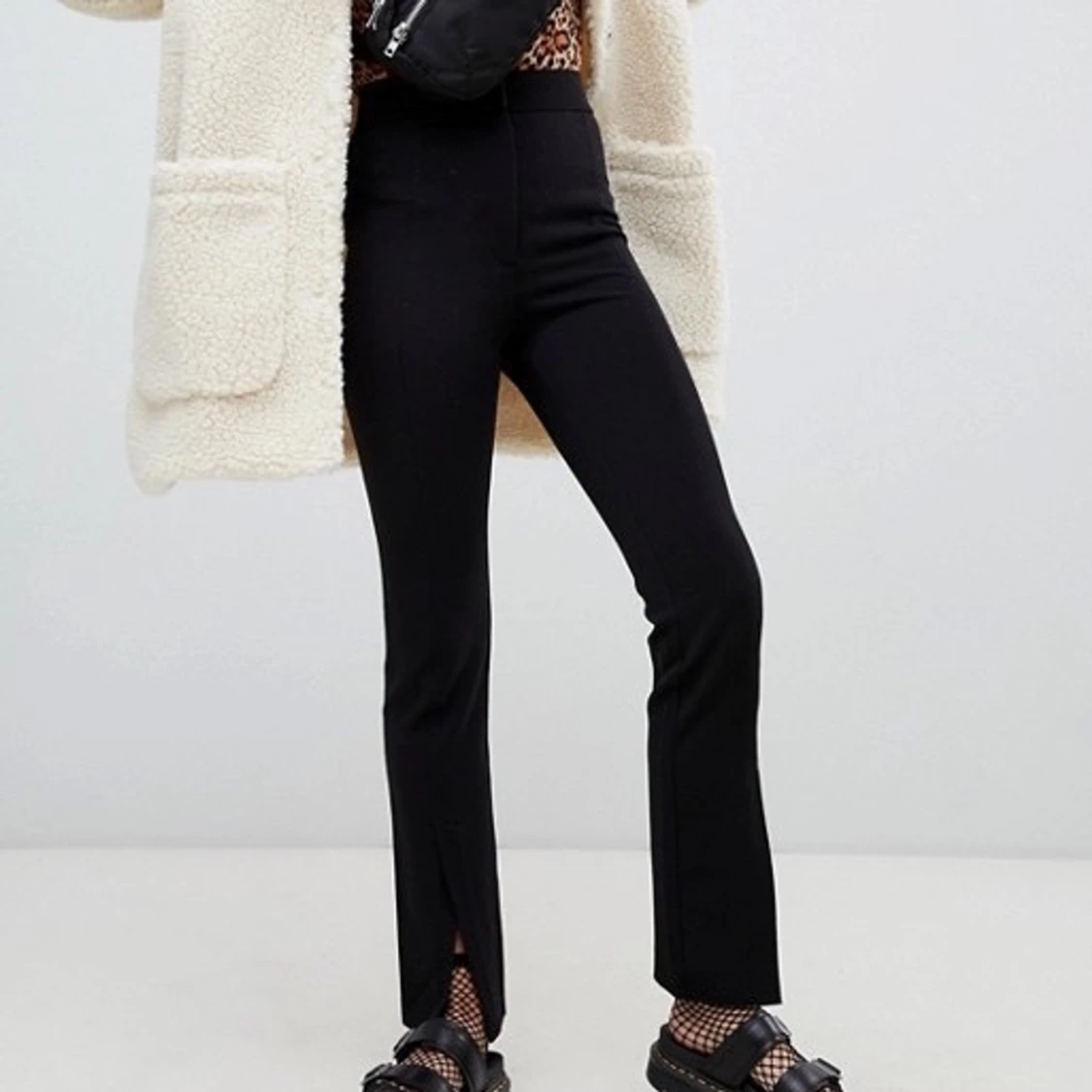 Monki split front flare - 90