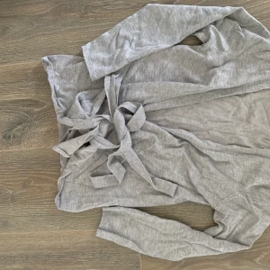 Omlott kofta från zara - Omlott kofta använd en gång från zara 