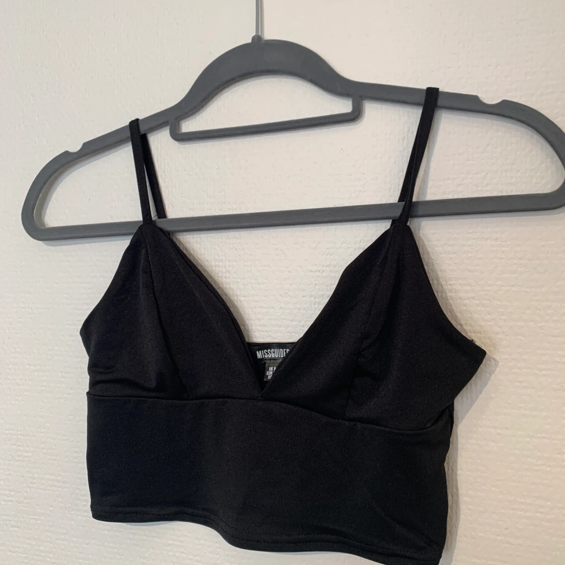 Svart bralette - 90