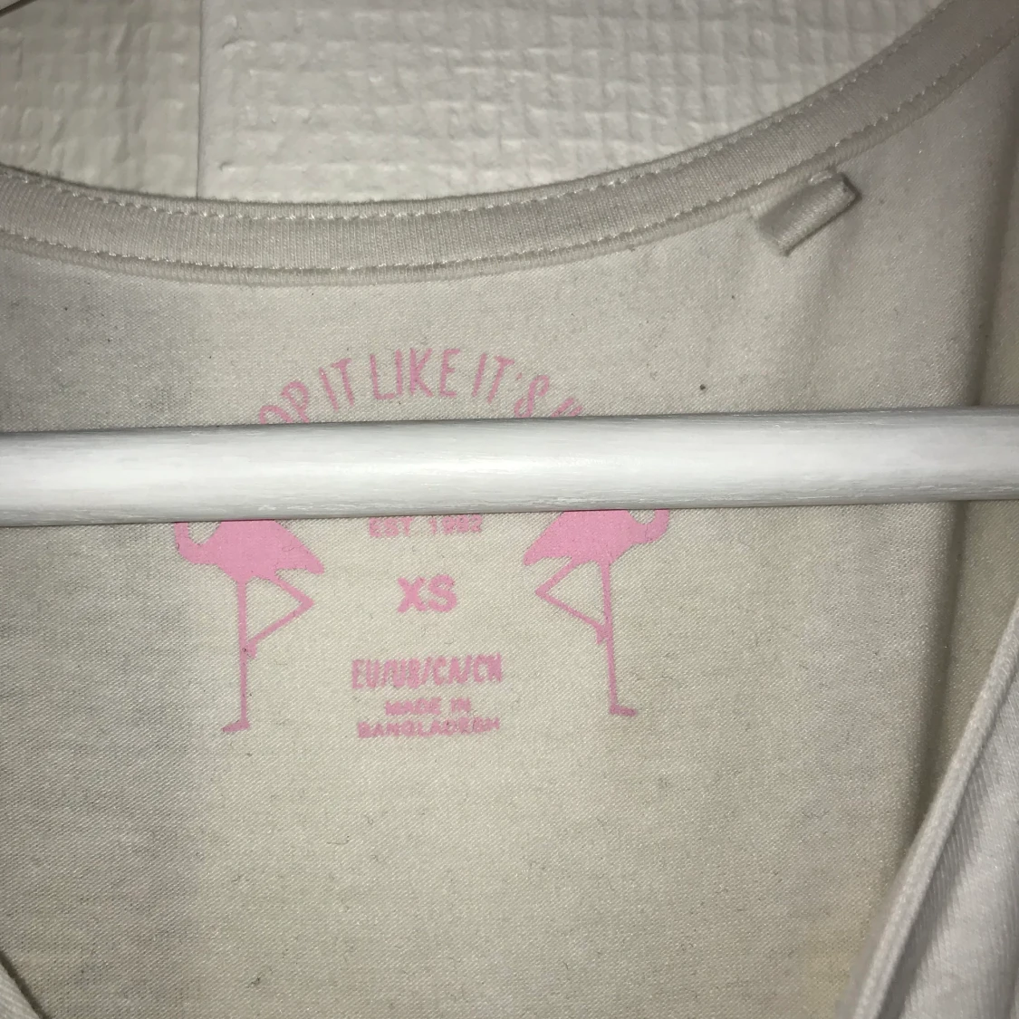 Crop top med knytning - 91