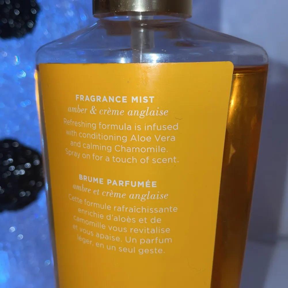 Helt full Victoria Secret fragrance mist. 250 ml. Frakt tillkommer på 40-70 kr. Övrigt.