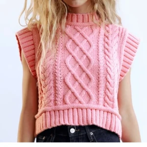 Stickad väst - Helt ny väst från Zara! Buda!!