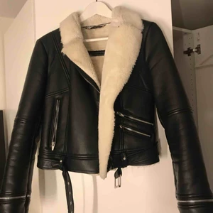  - Skinnjacka från zara, strl Xs, nypris 899kr