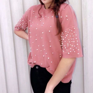  - Fin nuderosa pärl tröja från chiquelle. Fin till sommaren Köparen står för 30kr frakt