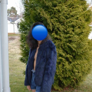  - Pälsjacka i mycket bra skick. Frakt tillkommer 