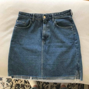  - Jeanskjol från H&M
