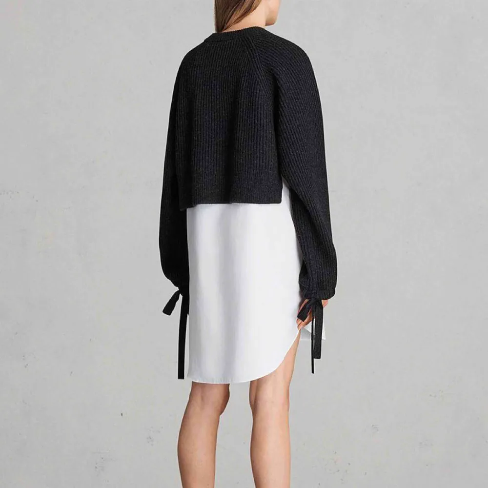 AllSaints Black Sura Sweater Dress — Använd sparsamt. Köparen står för frakt 📦 Skick: 10/10. Klänningar.