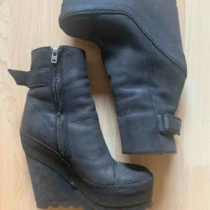  - Pris kan diskuteras. Acne Hero