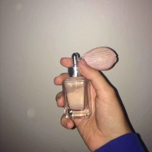  - Hårglitter från Glitter, knappt använd Säljer pga kommer aldrig till användning Köparen står för frakten