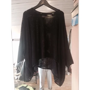  - Ursnygg loosefit genomskinlig tröja, nypris 249:-