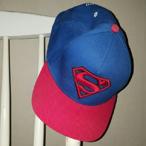  - Keps i gott skick. 70kr plus porto 