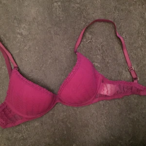  - Bh i rosa färg stl 75B