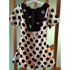  - Shorts klänning 150kr+45kr frakt