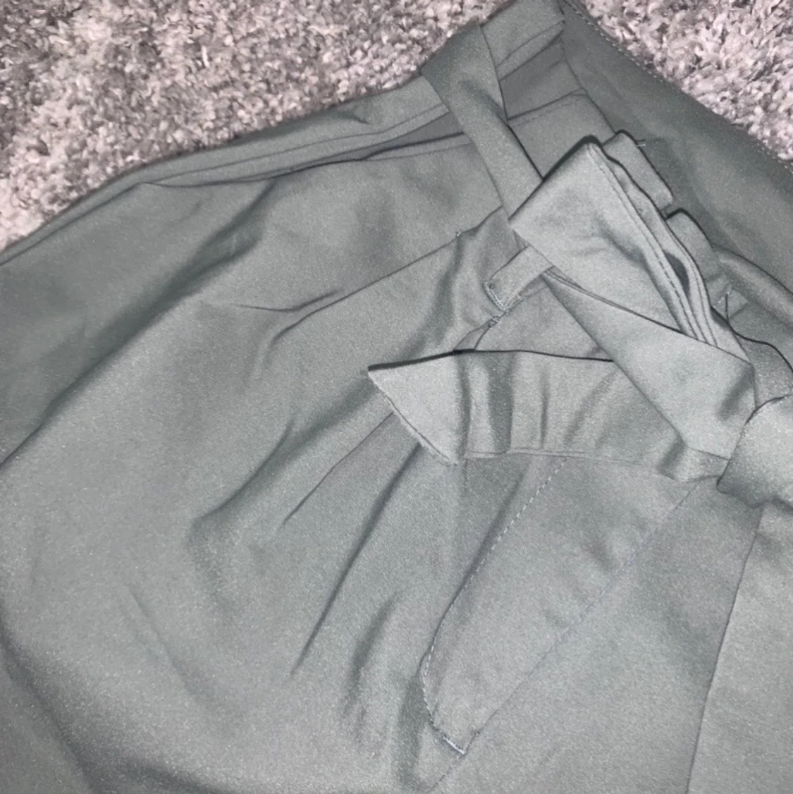 Högmidjade byxor  - 91