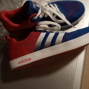 Adidas - Skor