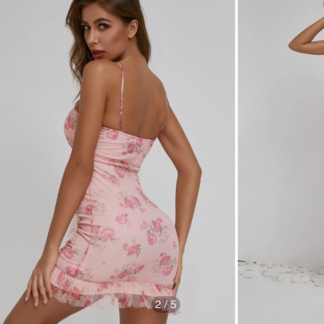 BLOMMIG OANVÄND KLÄNNING - 91