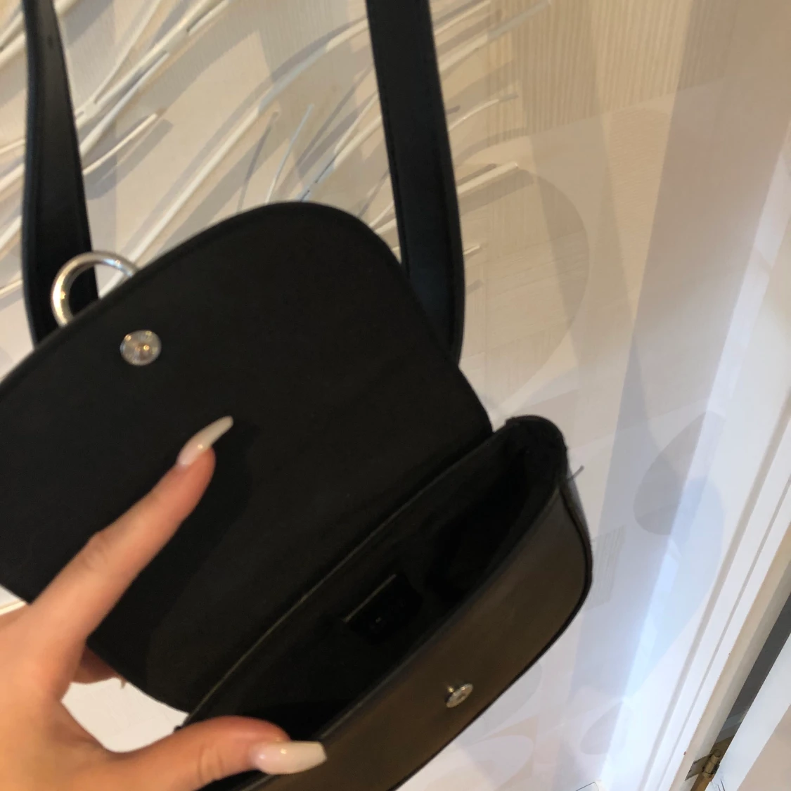 Svart väska - 91