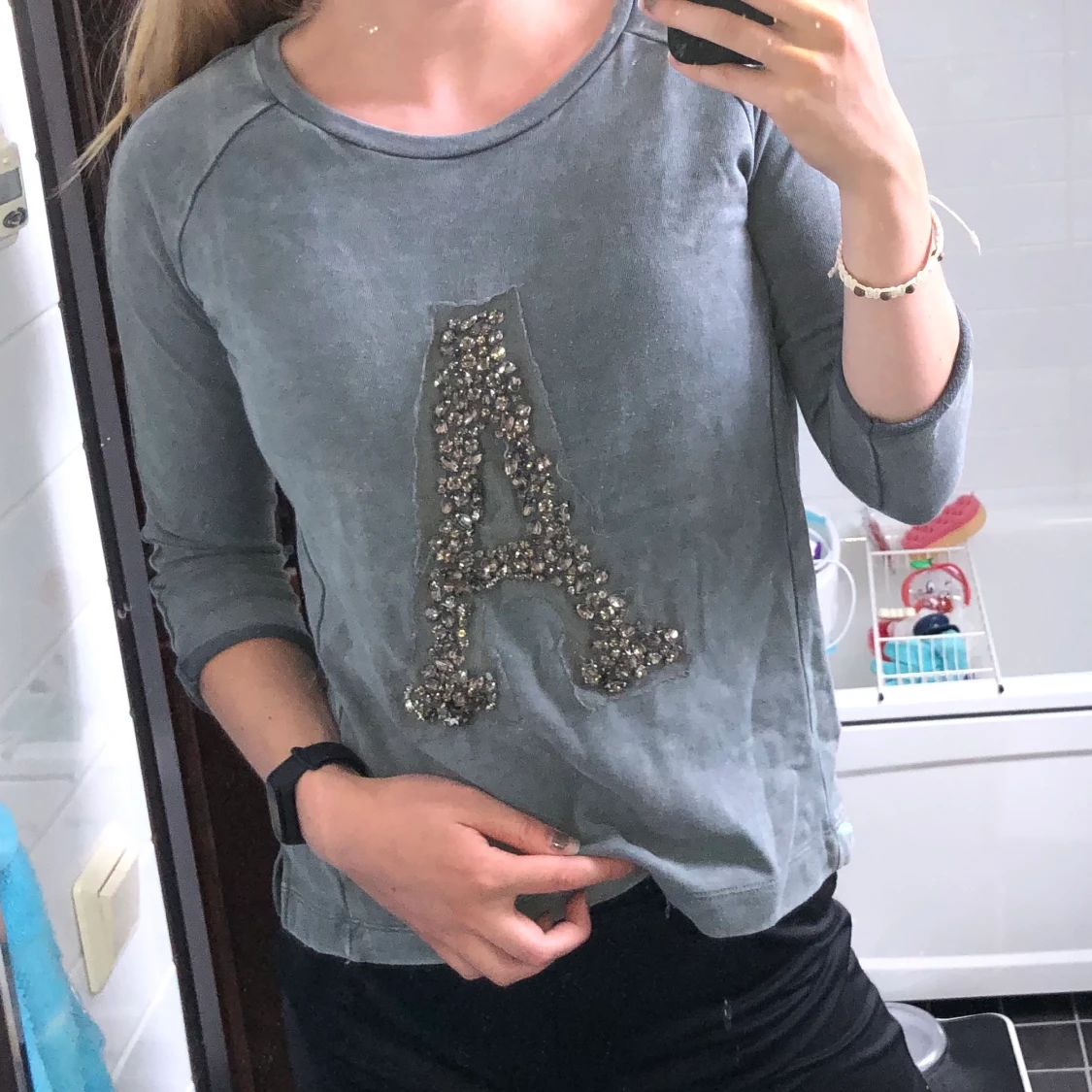 TRÖJA MED STENAR - 91