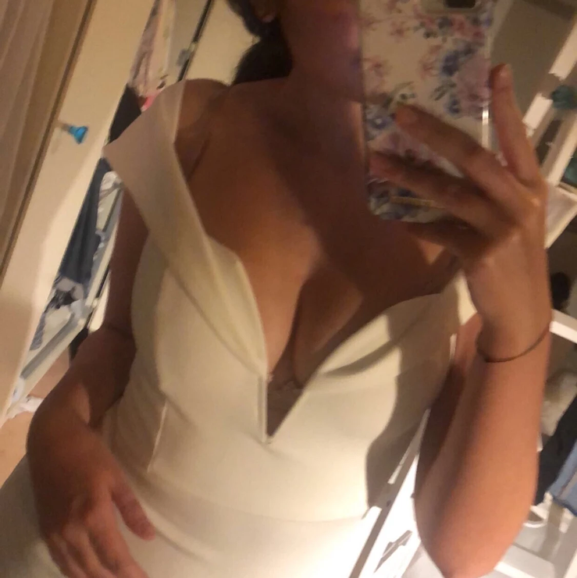 Vit bodyconklänning