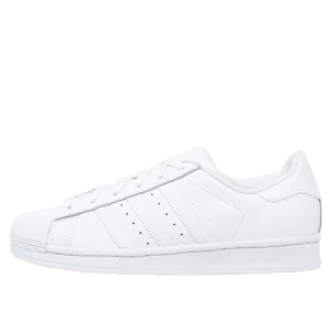 Adidas originals superstar - Helt nya, oanvända med lappar kvar. 
