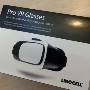 PRO VR Glasses - Säljer ett par VR glasögon som är helt oanvända