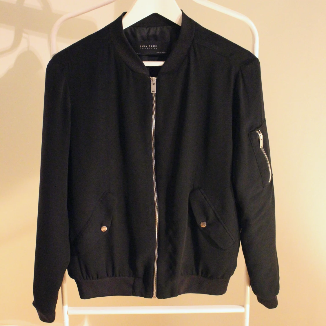 Svart jack från Zara i nyskick!