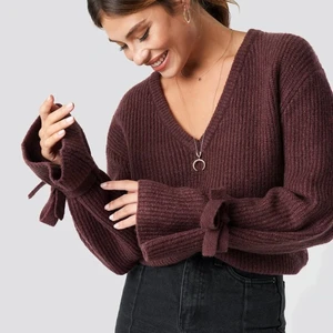 Linn Ahlborg x NAKD stickad - Finns ej kvar på hemsidan, knappt använd. PRIS KAN ALLTID DISKUTERAS