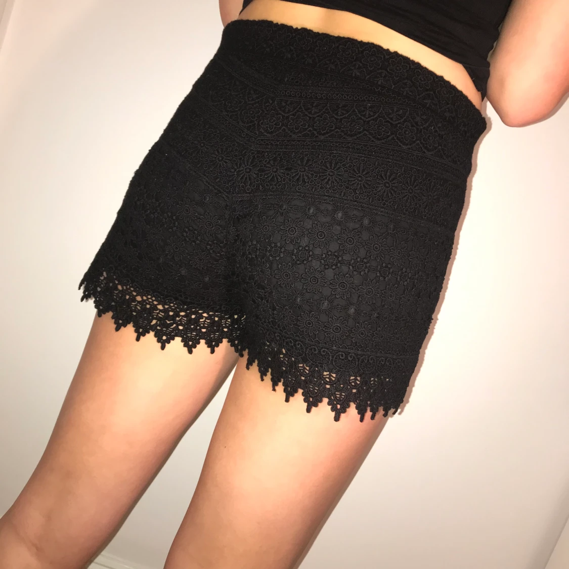 Svarta spetsshorts - 90