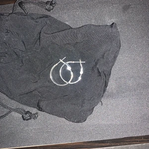 Hoops örhängen - Kolla mina andra annonser🍀 kan samfrakta om du hittar något mer du gillar🤩