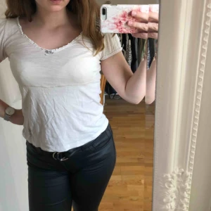  - Supersöt topp från Odd Molly! Är i en mer babyrosa färg vilket är lätt att styla! Säljer pga kommer ej till användning. frakt tillkommer 💕