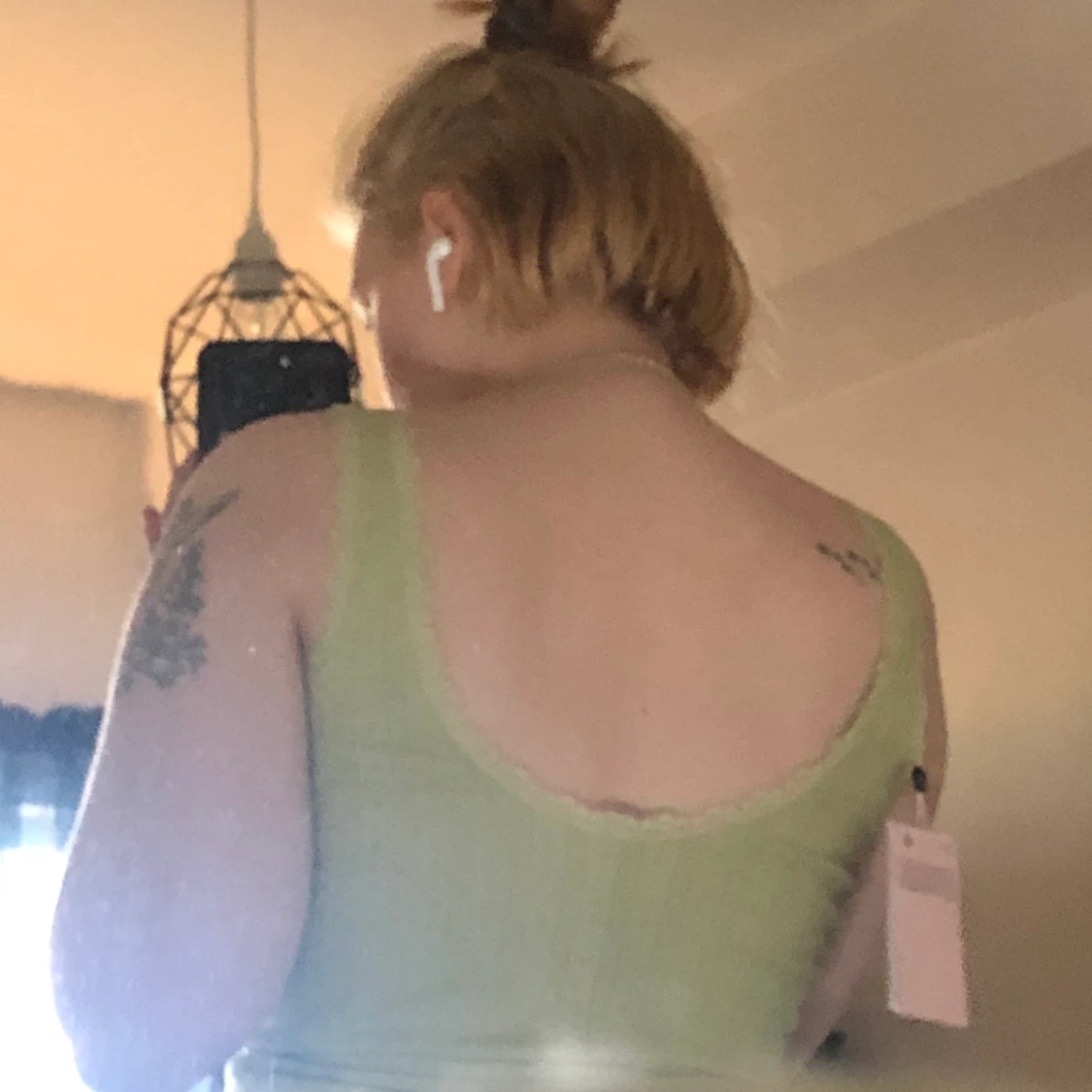 ljusgrönt linne från monki - 90