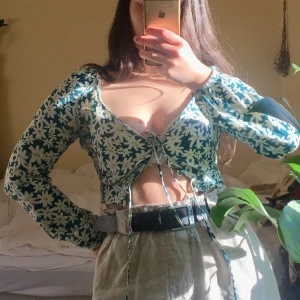 Cropped peasant blouse XS - Cropped printed peasant blouse 🌸🌸🌸