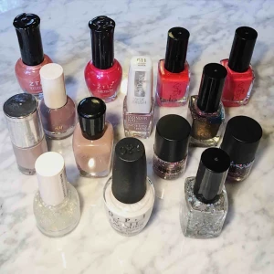  - 14 st nagellack. ✨ fraktkostnad 28kr💕