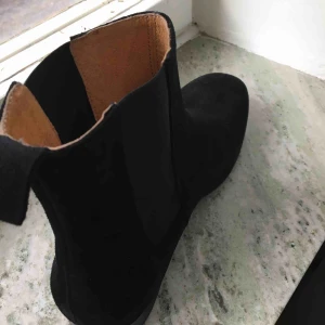  - Herrskor från Filippa K. Nyskick.  Kan mötas upp i Stockholm eller skicka med post. 