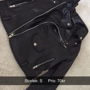 Jacka - Storlek S