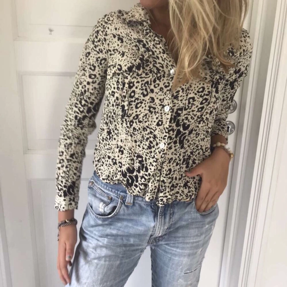 Leopardmönstrad blus/skjorta