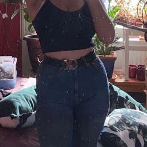 Blåa jeans - Jättesköna verkligen. Helt oanvända!