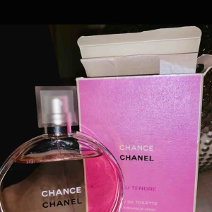  - Chanel parfym säljer då jag fick 2st i present och kommer inte hinna använda båda! 100ml  Pris kan diskuterad 