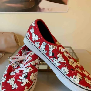  - Jättesöta vans med dalmatinerna på!! Hur fina som helst!! Limited edition 