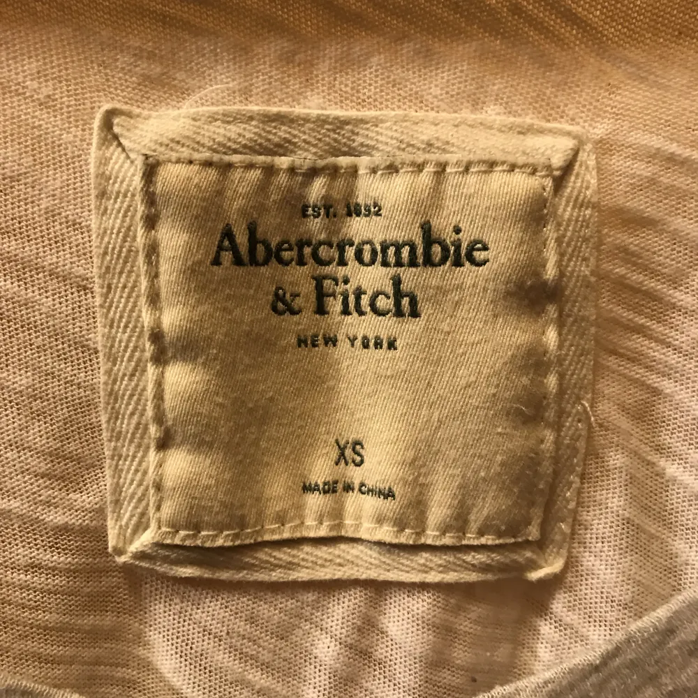 Snygg tröja från A&F. Blusar.