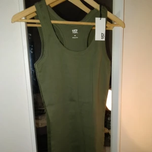  - Nytt linne med lappar kvar