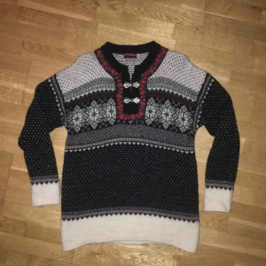  - Jag är M och använt denna som en oversize kofta