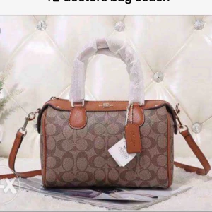  - Coach doctors bag.. ej äkta men i bra kvalitet med carecard.. 