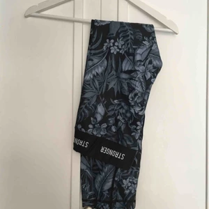  - Tights från stronger