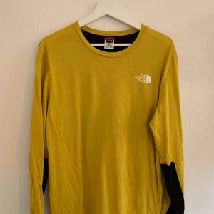  - The North Face Rage longsleeve! Aldrig använd!
