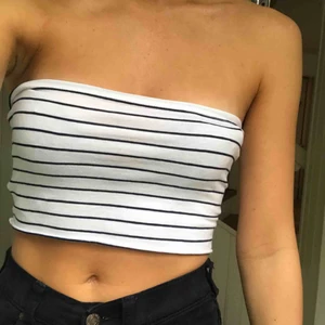  - Bandue topp i bra skick! Kan fraktas, mötas upp eller bytas.