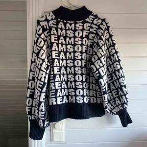 Najs tröja - Fin tröja från H&M. Bra skick. Köparen betalar frakt :)