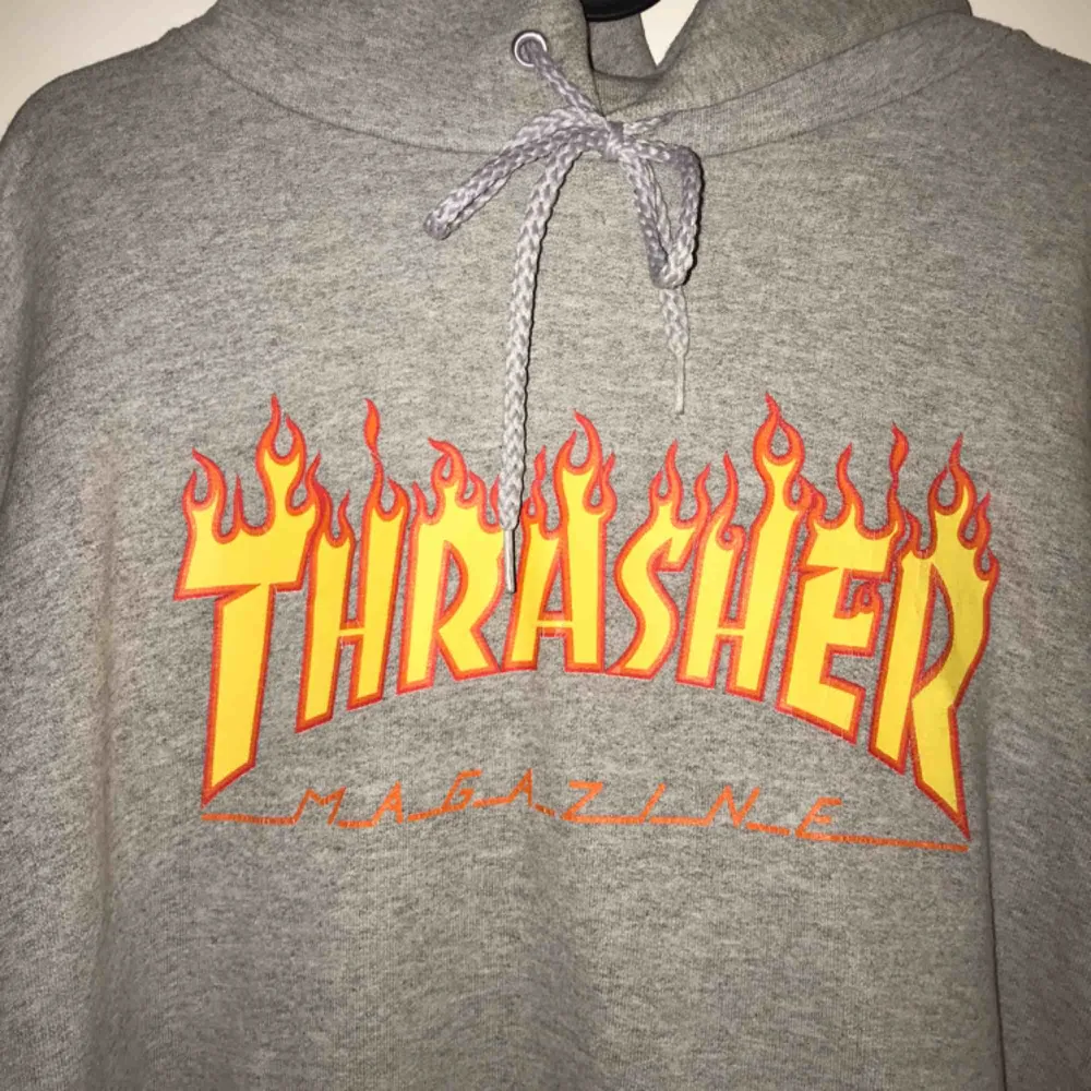 Fräsch thrasher hoodie . Hoodies.